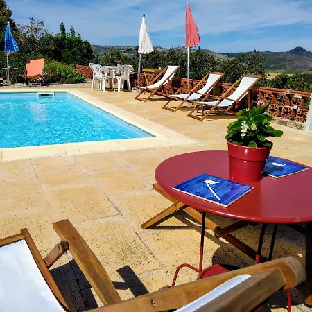 Quinta Do Sol Habitación en casa particular *